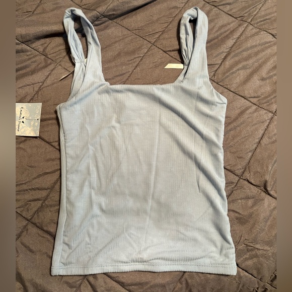 Light Blue Ribbed Tank Top - Picture 2 of 4